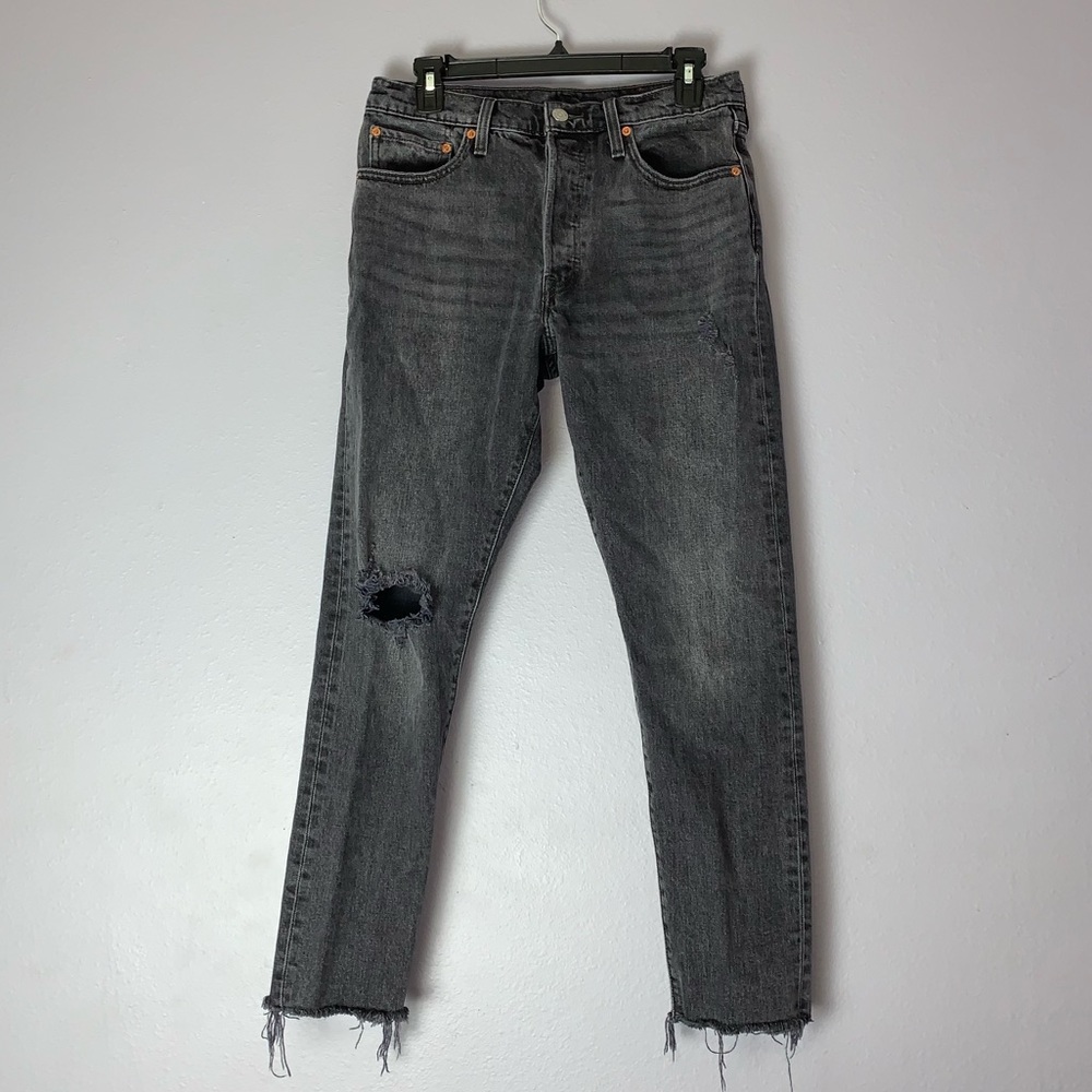 Levi's Women's Skinny Jeans in Washed Black with Distressed Knee